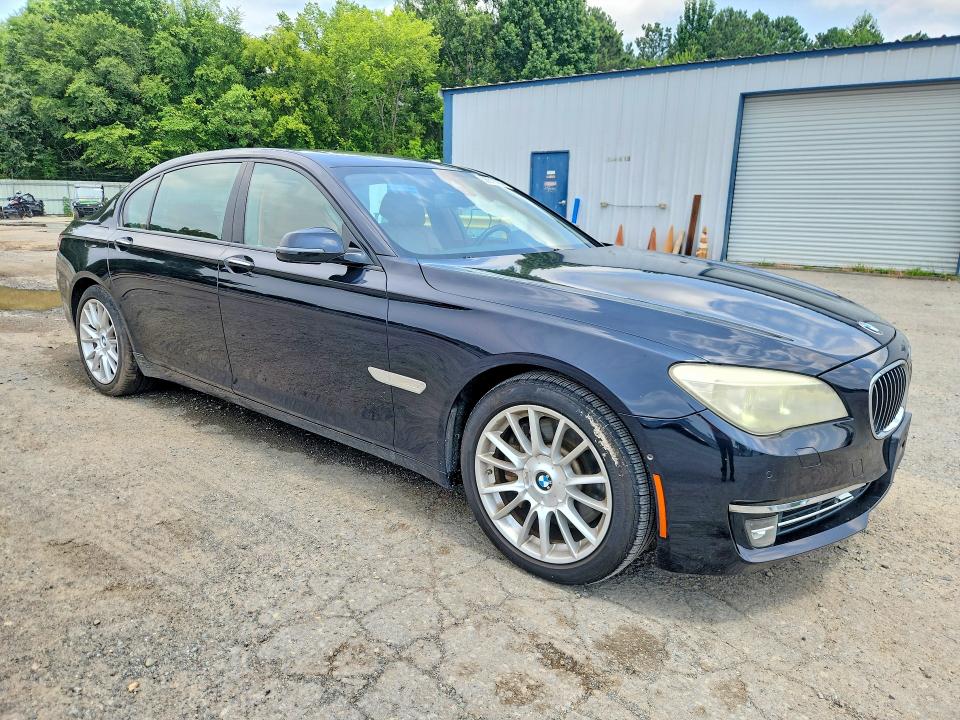 2013 BMW 7er VIN WBAYE8C55DD131690 COPART salvage auction — WATER/FLOOD, La - Cert Of Title-Salvage Flood, sold $750 on 2026-07-23 (photo 4)