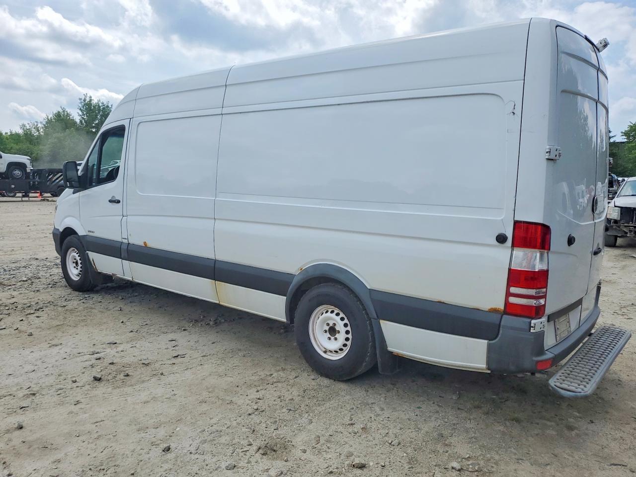 2015 Mercedes Benz Sprinter 2500 VIN WD3PE8DBXFP124944 COPART salvage auction — Minor Dent/Scratches, NH - CERTIFICATE OF TITLE (P), sold $400 on 2026-07-01 (photo 2)