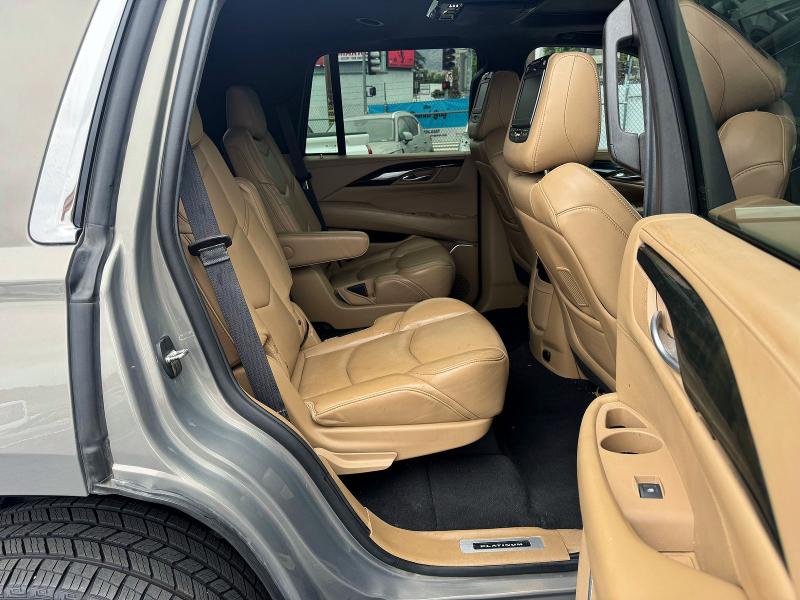 2019 Cadillac Escalade VIN 1GYS3DKJ7KR173584 COPART salvage auction — DAMAGE HISTORY, Tx - Dis/Dlr/Exp Only Salvage Title (P), sold $16,900 on 2026-07-24 (photo 6)
