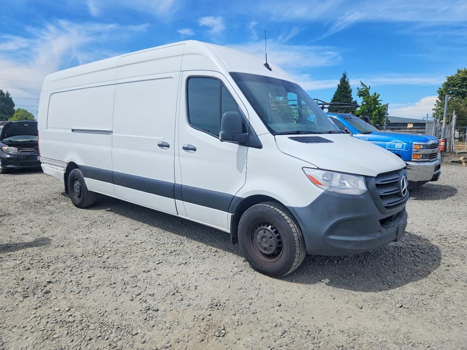 2021 Mercedes-benz VIN W1W4DDHY7MT054444 COPART salvage auction — REAR END, Or - Salvage Title Certificate, sold $13,200 on 2026-07-22 (photo 4)