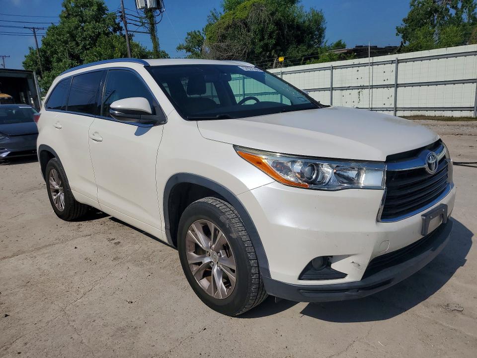 2014 Toyota Highlander VIN 5TDKKRFH6ES030368 COPART salvage auction — FRONT END, Tx - Salvage Vehicle Title, sold $7,400 on 2026-07-07 (photo 4)