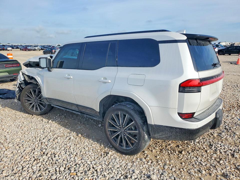 2024 Lexus VIN JTJVBCDX7R5031381 COPART salvage auction — FRONT END, Tx - Salvage Vehicle Title, sold $575 on 2026-07-30 (photo 2)