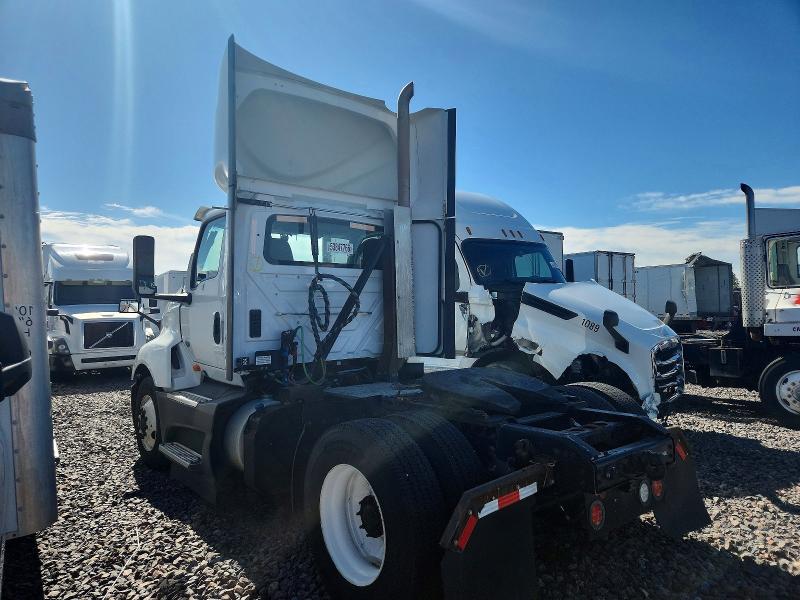 2019 International Lt VIN 1HSDYAPR0KH044046 COPART salvage auction — NORMAL WEAR, In - Certificate Of Title, sold $6,000 on 2026-07-09 (photo 3)