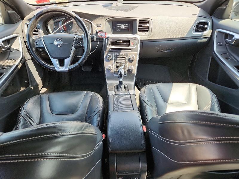 2015 Volvo VIN YV149MFM3F1339194 COPART salvage auction — SIDE, Nh - Dis/Dlr/Exp Only Clean Title, sold $1,050 on 2026-07-10 (photo 8)