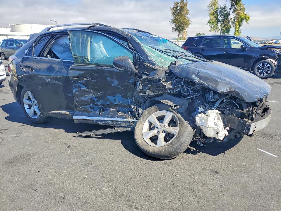 2010 Lexus Rx VIN JTJZK1BA3A2401476 COPART salvage auction — ROLLOVER, Ca - Salvage Certificate, sold $350 on 2026-07-20 (photo 4)