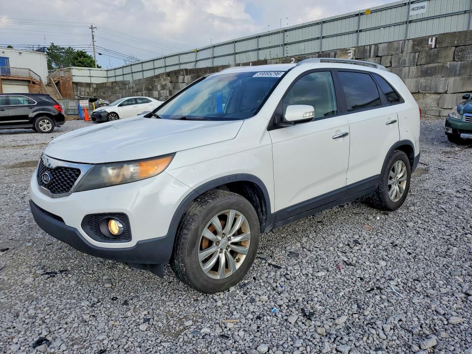 2011 Kia Sorento VIN 5XYKT4A26BG123984 COPART salvage auction — SIDE, Ky - Cert Of Title-Salvage, sold $275 on 2026-07-24 (photo 1)