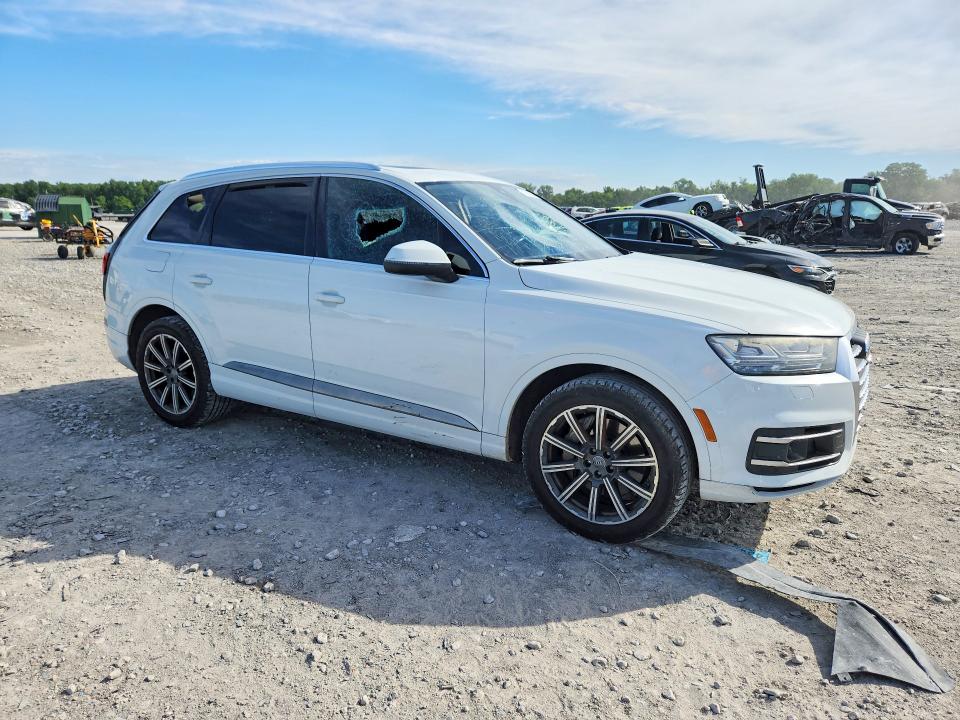 2017 Audi Q7 VIN WA1LAAF76HD005156 COPART salvage auction — REAR END, Il - Salvage Certificate, sold $4,950 on 2026-07-20 (photo 4)
