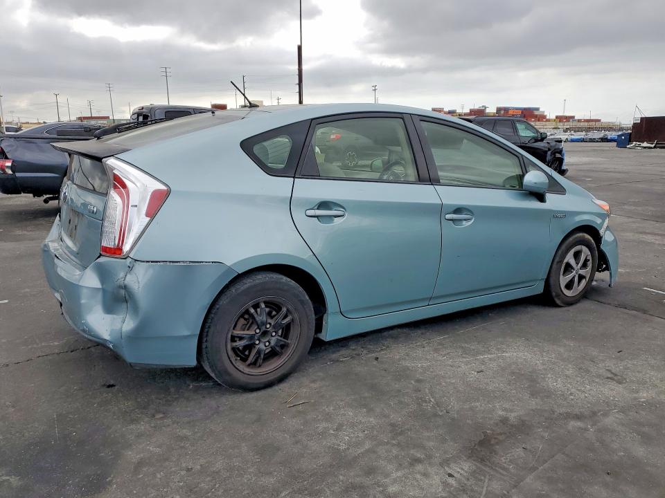2015 Toyota Prius VIN JTDKN3DU9F1876688 COPART salvage auction — REAR END, Ca - Salvage Certificate, sold $1,600 on 2026-07-08 (photo 3)