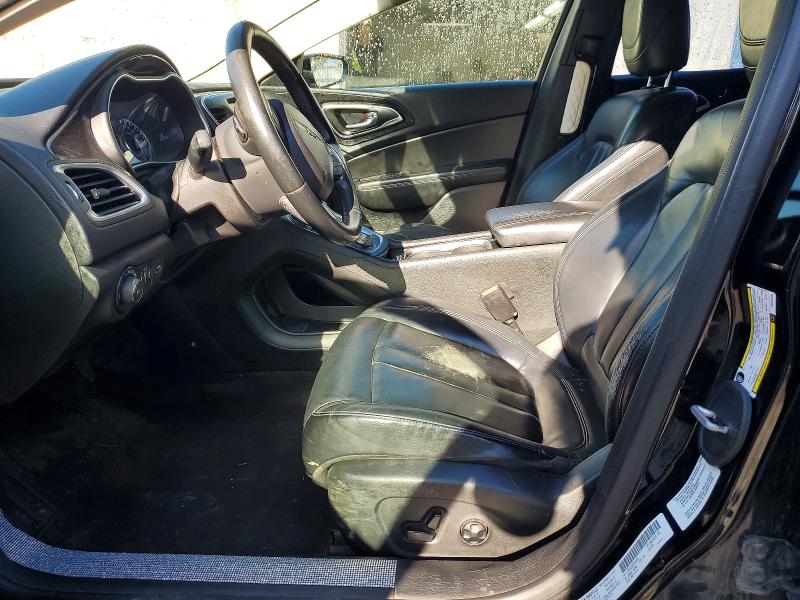 2015 Chrysler VIN 1C3CCCCBXFN501030 COPART salvage auction — MINOR DENT/SCRATCHES, In - Certificate Of Title, sold $125 on 2026-07-06 (photo 7)