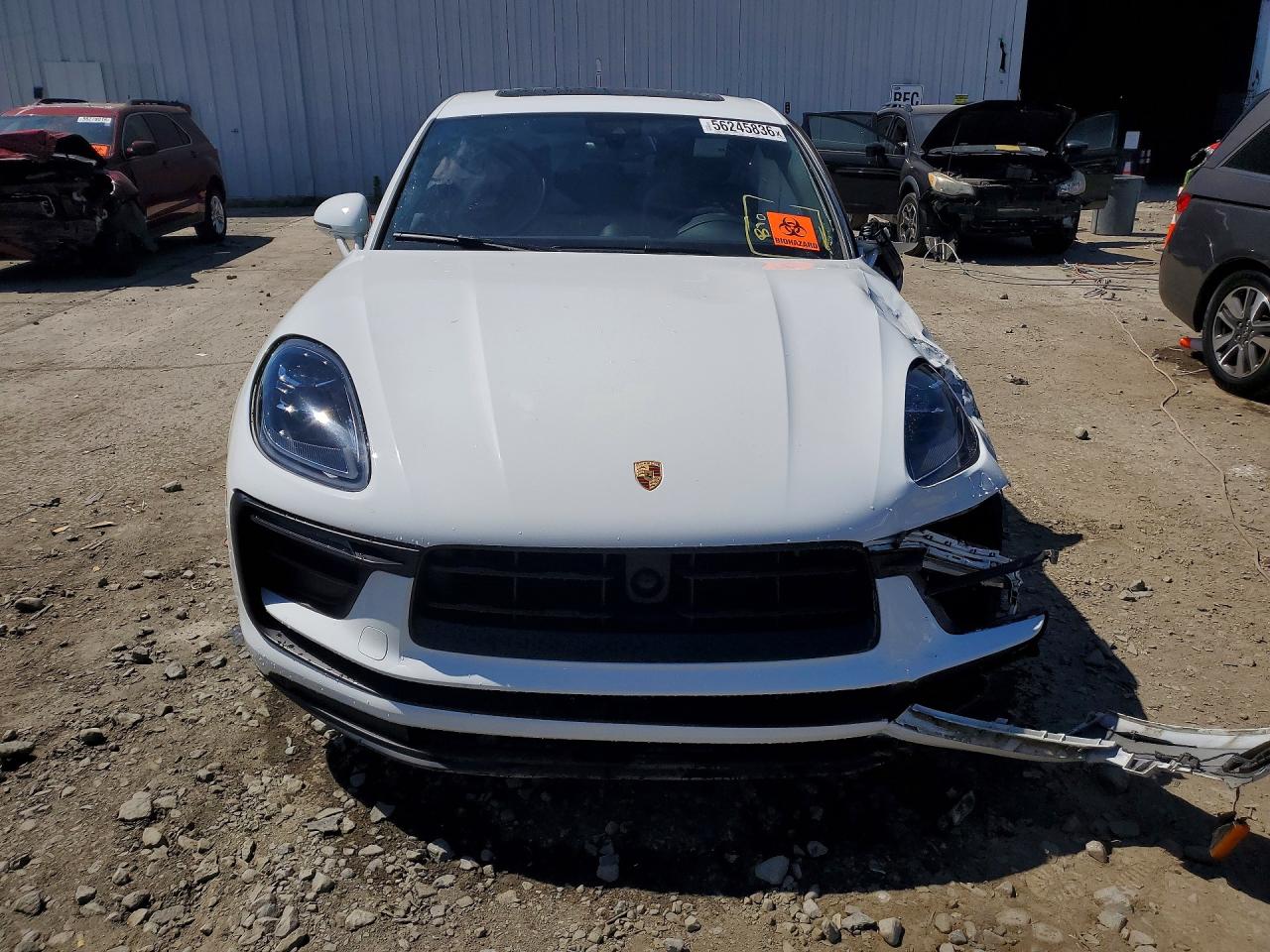 2022 Porsche Macan VIN WP1AA2A53NLB10746 COPART salvage auction — Side, NJ - CERT OF TITLE-SALVAGE, sold $14,000 on 2026-07-02 (photo 5)