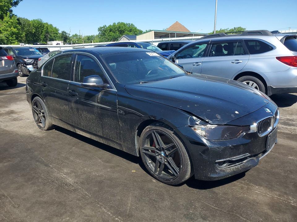 2013 BMW 1er VIN WBA3F9C53DF484446 COPART salvage auction — FRONT END, Ny - Certificate Of Title, sold $900 on 2026-07-09 (photo 4)