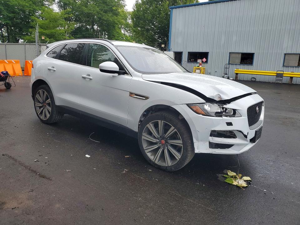 2017 Jaguar F-pace VIN SADCK2BV5HA884779 COPART salvage auction — FRONT END, Or - Salvage Title Certificate, sold $3,850 on 2026-07-20 (photo 4)