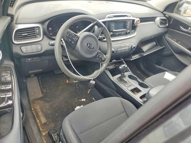 2017 Kia Sorento VIN 5XYPGDA51HG293294 COPART salvage auction — MINOR DENT/SCRATCHES, WA - VEHICLE CERT OF OWNERSHIP-TITL, sold $1,400 on 2026-07-20 (photo 8)