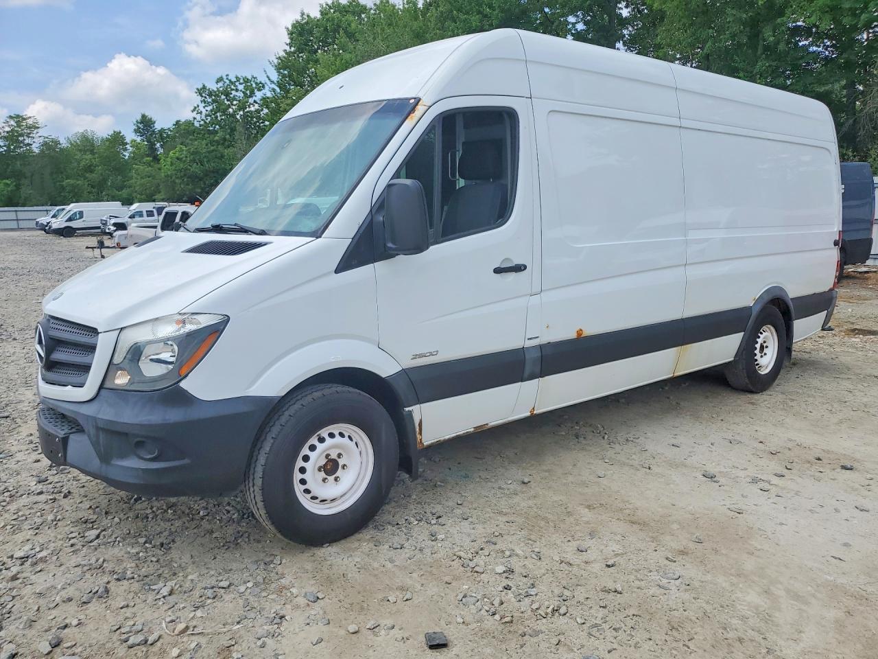 2015 Mercedes Benz Sprinter 2500 VIN WD3PE8DBXFP124944 COPART salvage auction — Minor Dent/Scratches, NH - CERTIFICATE OF TITLE (P), sold $400 on 2026-07-01 (photo 1)