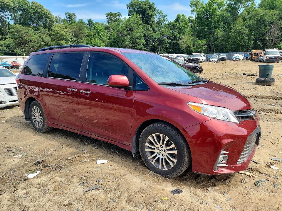 2020 Toyota Sienna VIN 5TDYZ3DC3LS076750 COPART salvage auction — REAR END, Md - Cert Of Salvage > 75% Damage, sold $8,700 on 2026-07-28 (photo 4)