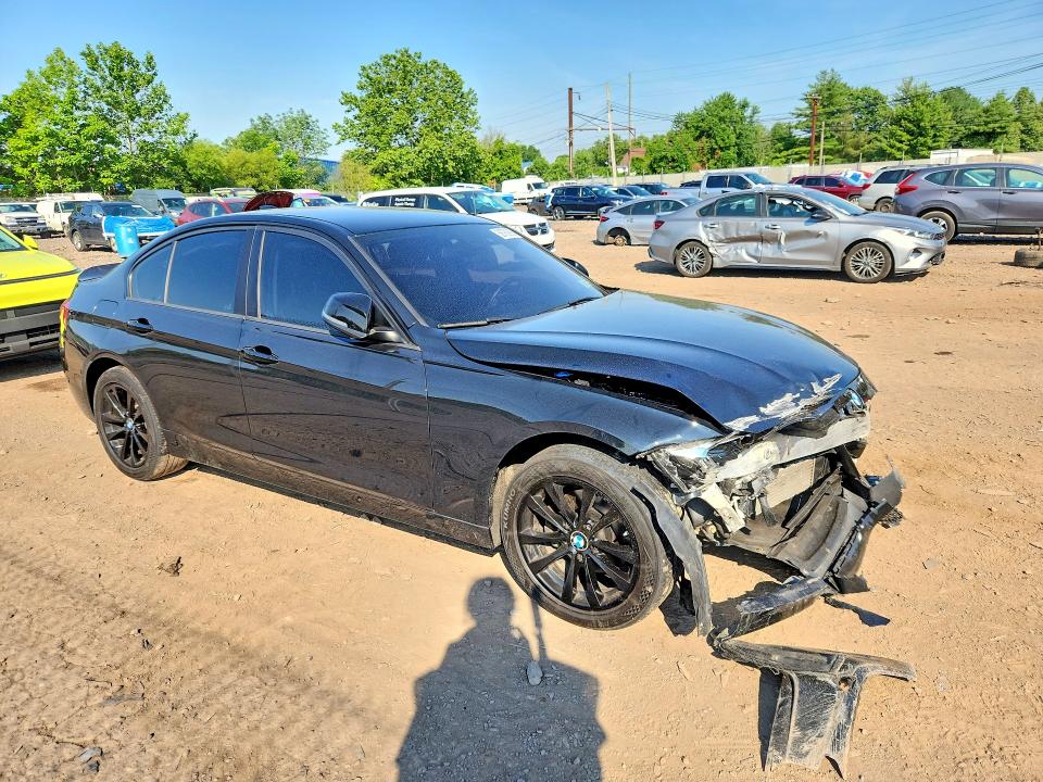2018 BMW 3er VIN WBA8E5G59JNV01828 COPART salvage auction — FRONT END, Salvage Title, sold $1,500 on 2026-08-24 (photo 4)