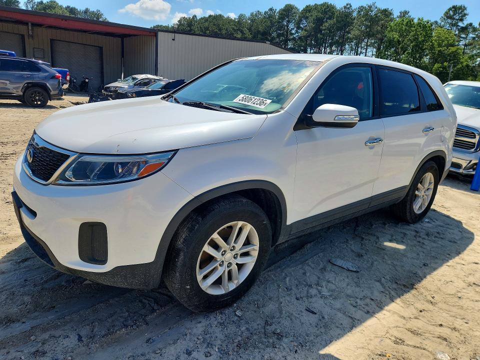 2015 Kia Sorento VIN 5XYKT3A69FG564978 COPART salvage auction — NORMAL WEAR, De - Certificate Of Title, sold $1,100 on 2026-07-14 (photo 1)