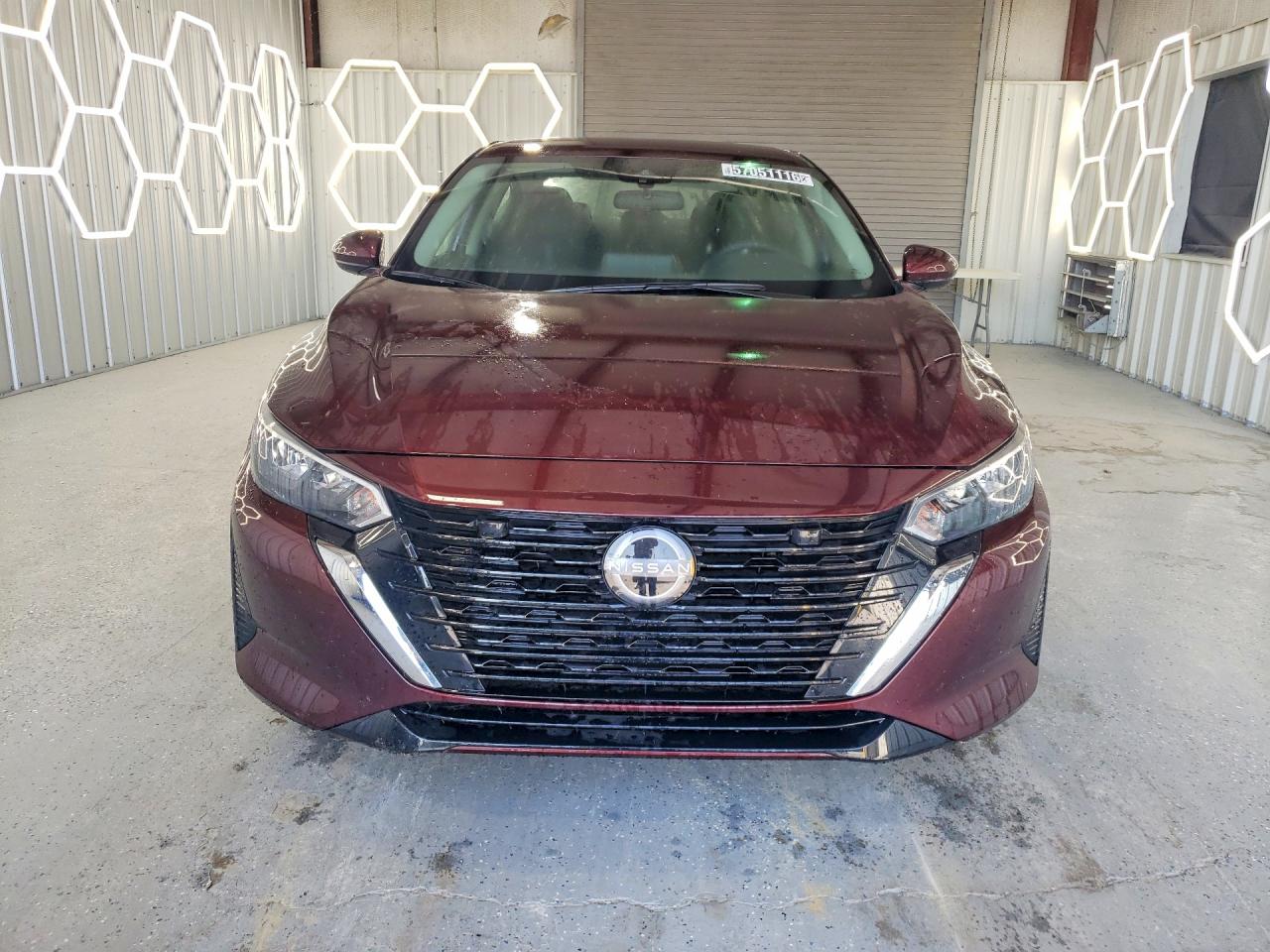 2025 Nissan Sentra VIN 3N1AB8CV7SY415638 COPART salvage auction — Minor Dent/Scratches, NC - DEALER ONLY CLEAN TITLE, sold $12,200 on 2026-07-09 (photo 5)