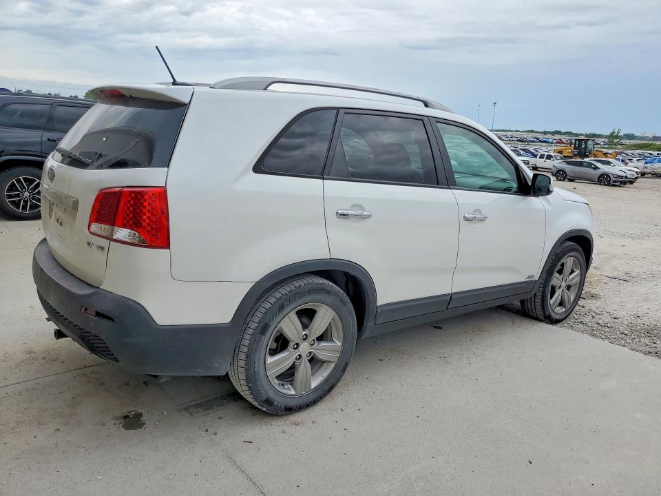 2013 Kia Sorento VIN 5XYKUDA22DG342344 COPART salvage auction — UNDERCARRIAGE, Ne - Cert Of Title-Salvage, sold $275 on 2026-07-21 (photo 3)