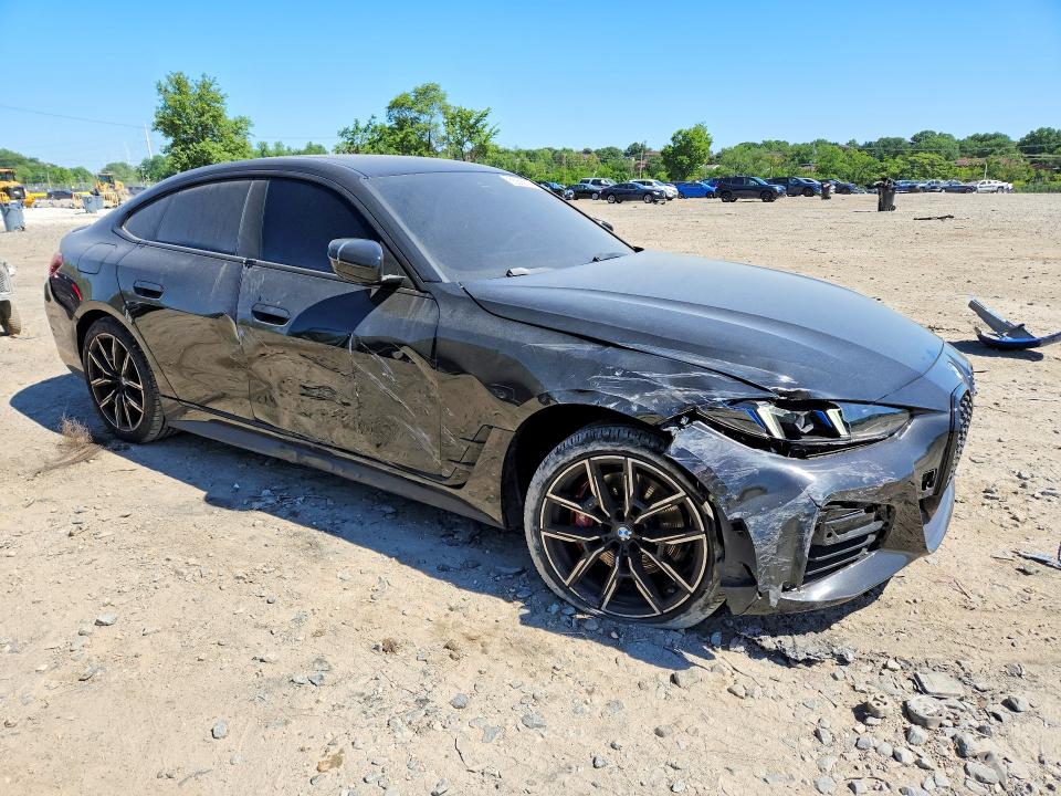 2026 BMW 4er VIN WBA33FB00TFV53427 COPART salvage auction — UNDERCARRIAGE, Md - Cert Of Salvage > 75% Damage, sold $125 on 2026-07-30 (photo 4)