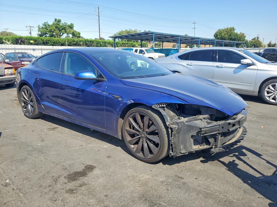 2017 Tesla VIN 5YJSA1E17HF217247 COPART salvage auction — FRONT END, Ca - Salvage Certificate, sold $2,600 on 2026-07-28 (photo 4)