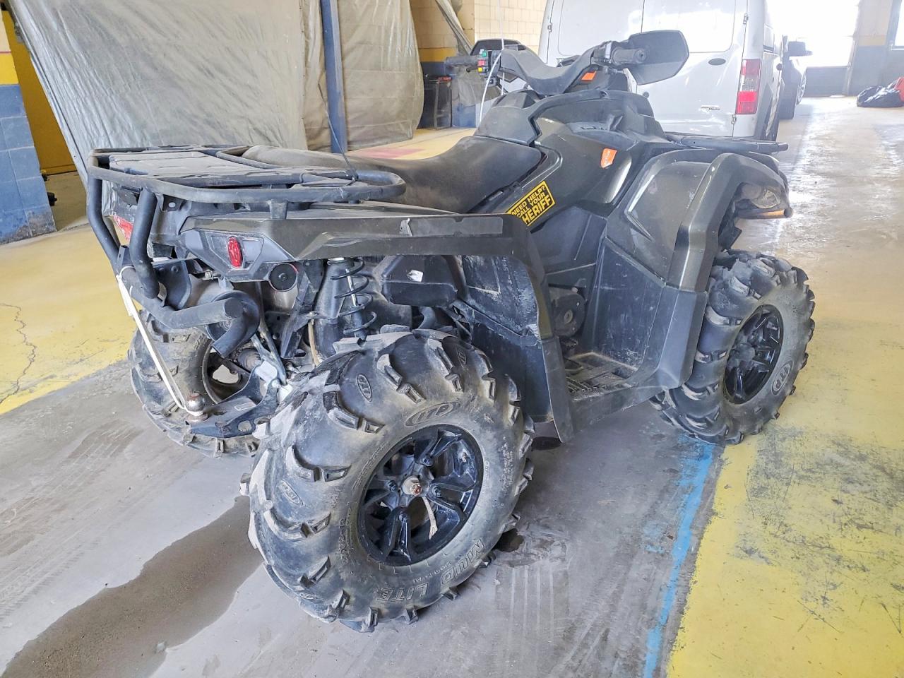 2021 Can-Am Outlander VIN 3JBLKAT49MJ001750 COPART salvage auction — Vandalized, IN - CERT OF TITLE-SALVAGE TITLE, sold $3,400 on 2026-07-09 (photo 4)