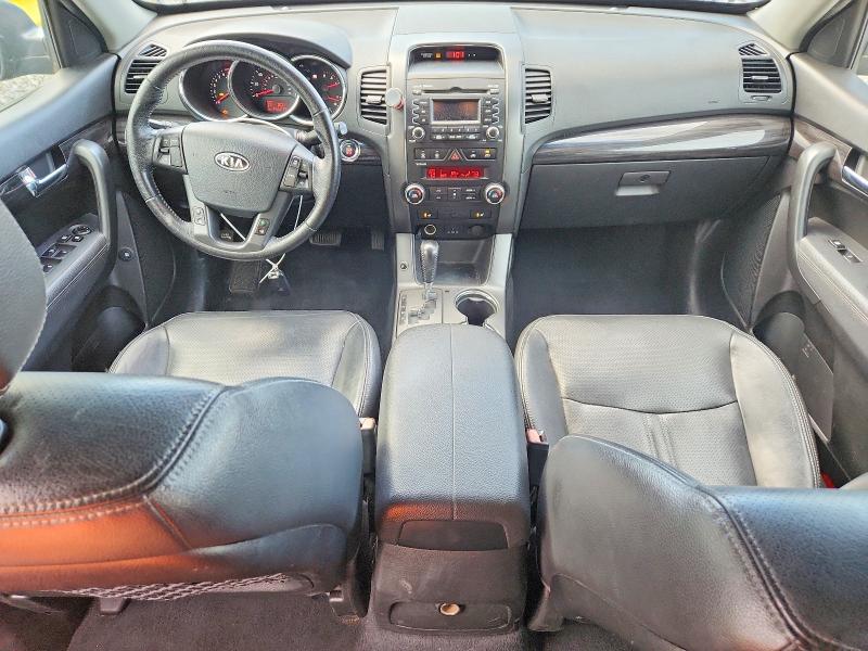 2011 Kia Sorento VIN 5XYKUCA17BG141733 COPART salvage auction — MECHANICAL, MA - CERTIFICATE OF TITLE, sold $1,400 on 2026-07-06 (photo 8)