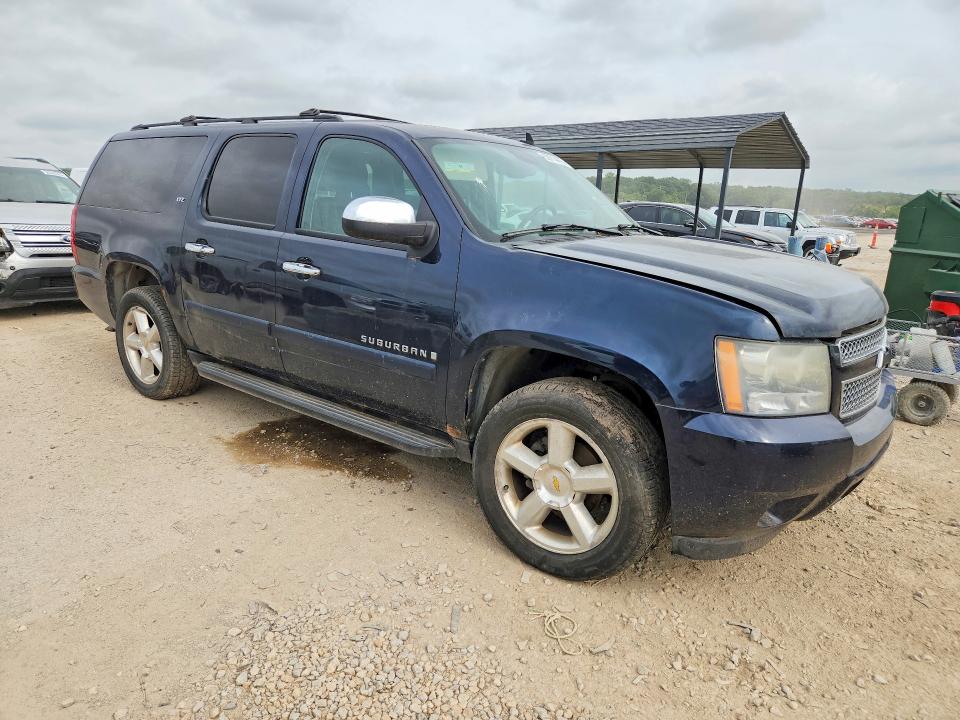 2008 Chevrolet Suburban VIN 3GNFK16328G157796 COPART salvage auction — MECHANICAL, MO - DEALER ONLY CLEAN TITLE, sold $525 on 2026-07-09 (photo 4)