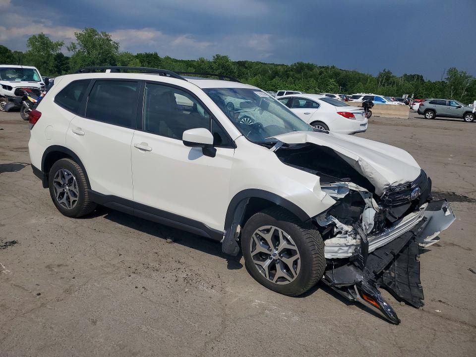 2023 Subaru Forester VIN JF2SKAEC7PH480773 COPART salvage auction — FRONT END, Ny - Mv-907A Salvage Certificate, sold $2,250 on 2026-07-09 (photo 4)