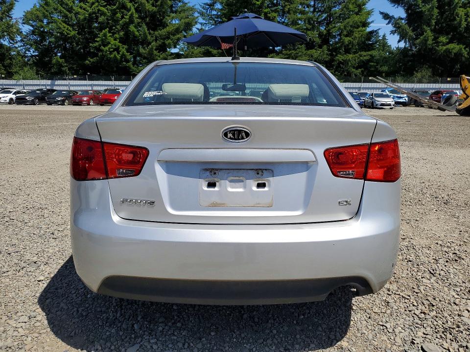 2010 Kia Forte VIN KNAFU4A29A5247881 COPART salvage auction — FRONT END, WA - BILL OF SALE, sold $225 on 2026-07-21 (photo 6)