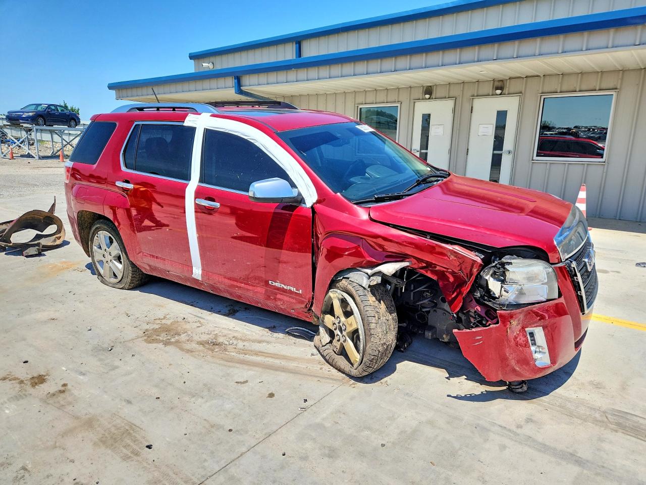 2015 GMC Terrain VIN 2GKALUEKXF6360426 COPART salvage auction — Front End, KY - CERT OF TITLE-SALVAGE, sold $775 on 2026-07-09 (photo 4)