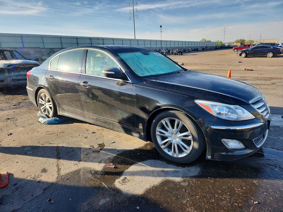 2013 Hyundai Genesis VIN KMHGC4DD5DU224983 COPART salvage auction — NORMAL WEAR, NM - CERTIFICATE OF TITLE, sold $4,000 on 2026-07-02 (photo 4)
