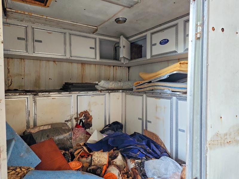 2021 Hallmark Trailer VIN 16HGB24264P036408 COPART salvage auction — WATER/FLOOD, LA - CERT OF TITLE-SALVAGE FLOOD, sold $1,600 on 2026-07-09 (photo 5)