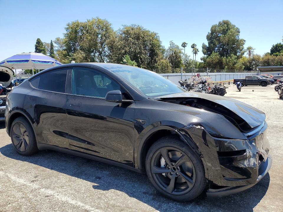 2026 Tesla Model y VIN 7SAYGDEDXTF589035 COPART salvage auction — FRONT END, Ca - Salvage Certificate, sold $15,400 on 2026-08-28 (photo 4)