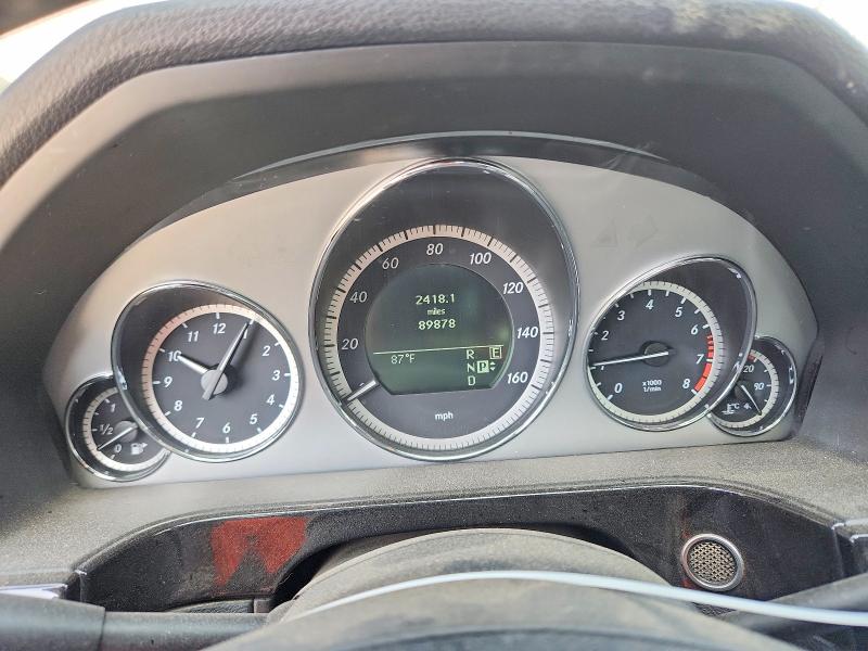 2011 Mercedes-benz E-klasse VIN WDDHF5GB3BA301841 COPART salvage auction — WATER/FLOOD, Tx - Salvage Title-Flood Damage, sold $175 on 2026-07-28 (photo 9)
