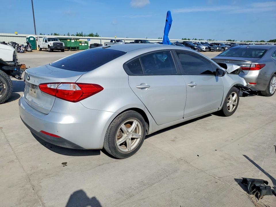 2016 Kia Forte VIN KNAFK4A63G5607261 COPART salvage auction — FRONT END, Tx - Salvage Vehicle Title, sold $150 on 2026-07-30 (photo 3)