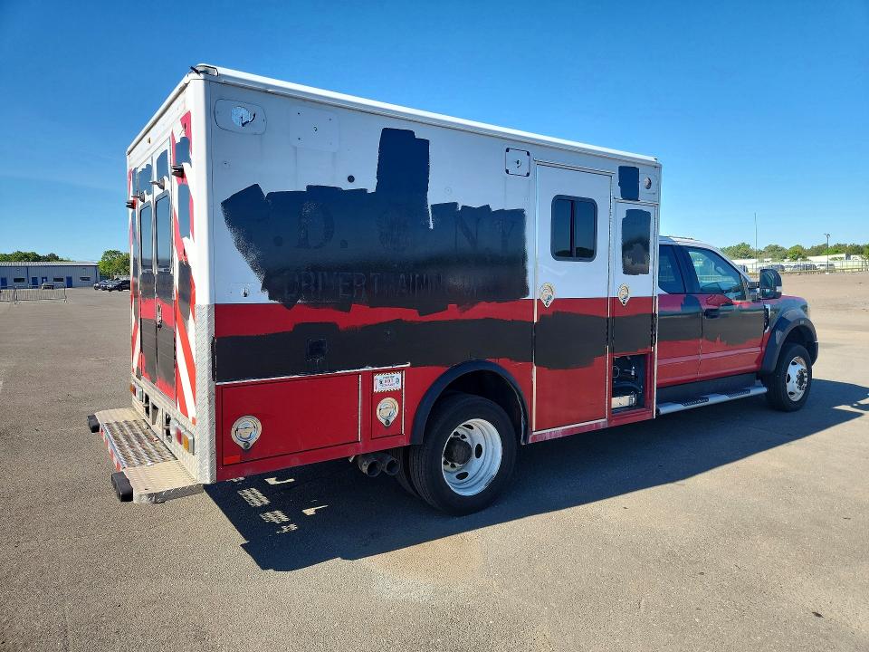 2017 Ford F-550 super duty VIN 1FD0X5HT2HED73073 COPART salvage auction — MINOR DENT/SCRATCHES, Ny - Certificate Of Title, sold $6,200 on 2026-07-29 (photo 3)