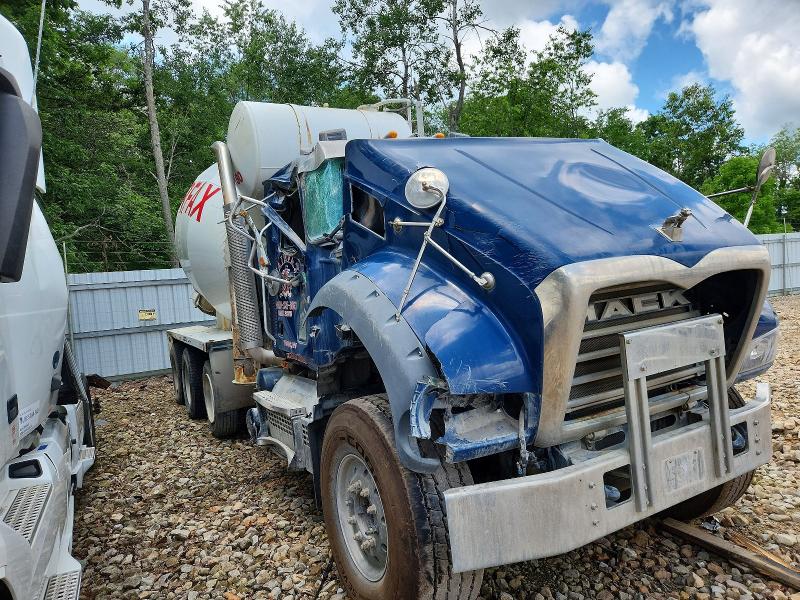 2023 Mack Granite VIN 1M2GR4NC4PM003707 COPART salvage auction — SIDE, PA - CERTIFICATE OF SALVAGE, sold $300 on 2026-07-30 (photo 9)