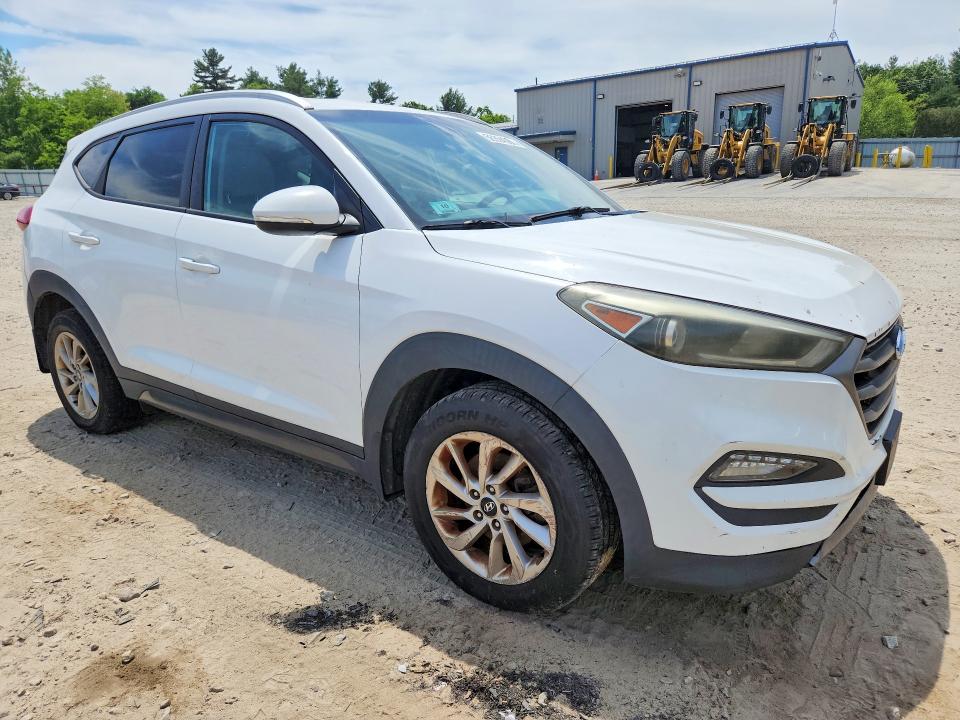 2016 Hyundai Tucson VIN KM8J3CA29GU022347 COPART salvage auction — WATER/FLOOD, Ma - Certificate Of Title, sold $1,050 on 2026-07-23 (photo 4)