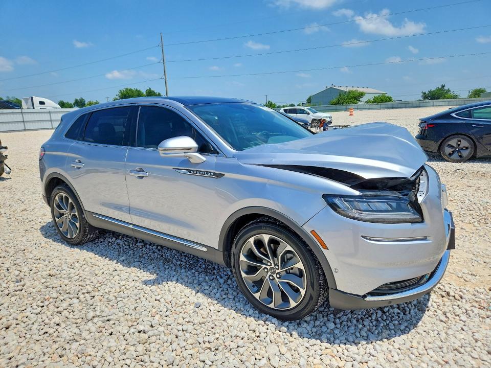2022 Lincoln Nautilus VIN 2LMPJ6K93NBL00132 COPART salvage auction — FRONT END, Tx - Salvage Vehicle Title, sold $4,500 on 2026-07-02 (photo 4)
