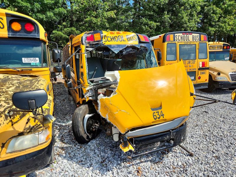 2022 Thomabuses VIN 4UZABRFA5NCMX4420 COPART salvage auction — ROOF, PA - CERTIFICATE OF SALVAGE, sold $3,200 on 2026-09-03 (photo 9)