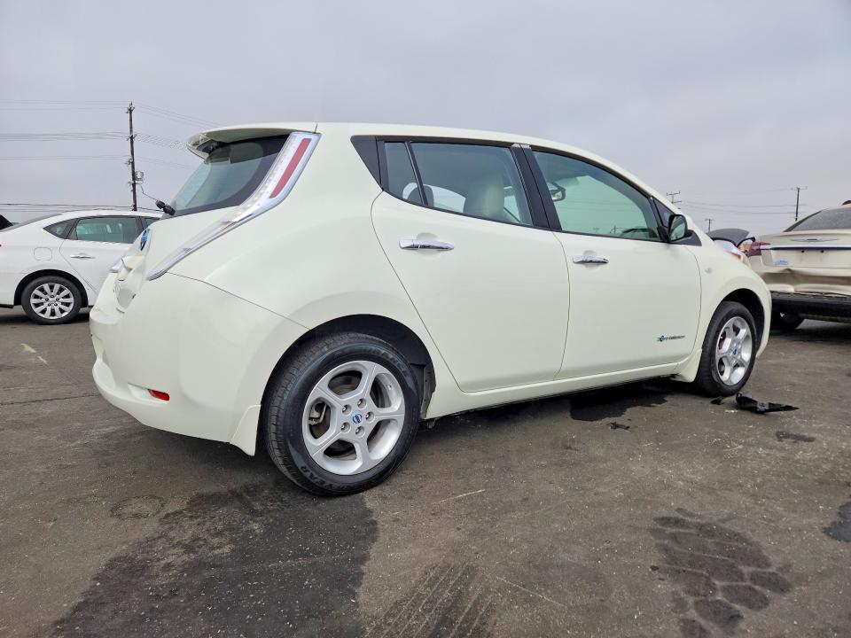 2012 Nissan Leaf VIN JN1AZ0CP1CT023831 COPART salvage auction — REAR END, Ca - Salvage Certificate, sold $425 on 2026-07-08 (photo 3)