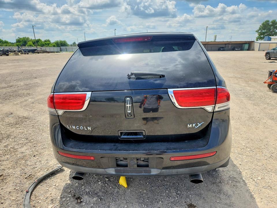 2011 Lincoln Mkx VIN 2LMDJ6JK9BBJ22889 COPART salvage auction — SIDE, Tx - Salvage Vehicle Title, sold $825 on 2026-07-08 (photo 6)