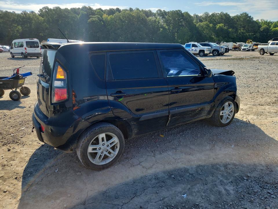 2011 Kia Soul VIN KNDJT2A21B7242328 COPART salvage auction — FRONT END, LA - CERT OF TITLE-SALVAGE (P), sold $350 on 2026-07-31 (photo 3)