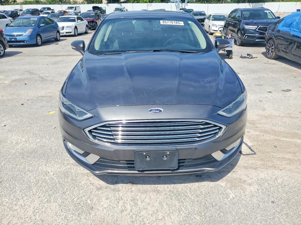 2017 Ford Fusion VIN 3FA6P0HD3HR405087 COPART salvage auction — NORMAL WEAR, Il - Certificate Of Title, sold $850 on 2026-07-04 (photo 5)