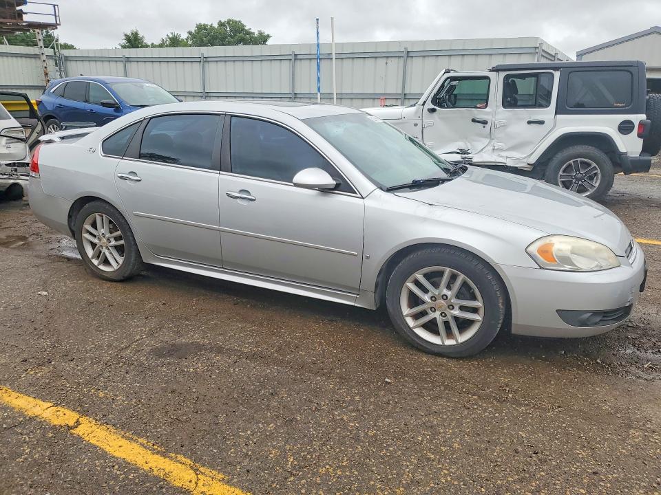 2009 Chevrolet Impala VIN 2G1WU57M691185914 COPART salvage auction — ROOF, KS - CERT OF TITLE-SALVAGE, sold $325 on 2026-07-24 (photo 4)