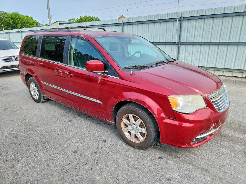 2012 Chrysler Voyager VIN 2C4RC1BG2CR350626 COPART salvage auction — MECHANICAL, Nj - Certificate Of Title, sold $475 on 2026-07-09 (photo 4)