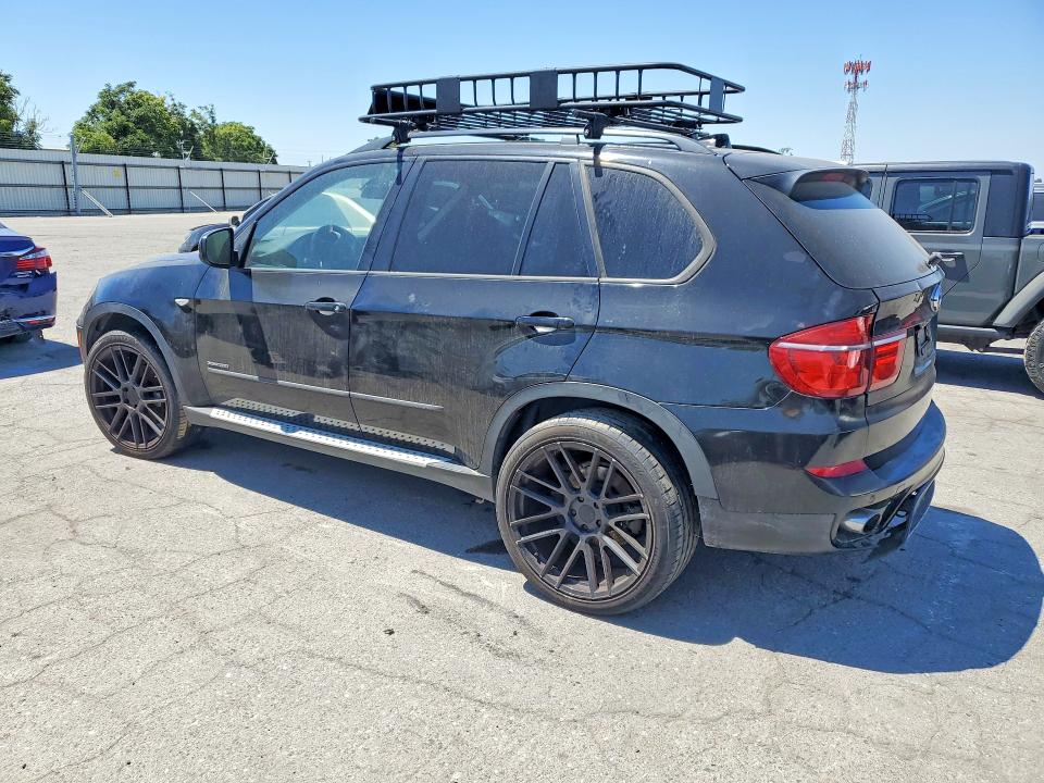 2011 BMW X5 VIN 5UXZV4C55BL403897 COPART salvage auction — MINOR DENT/SCRATCHES, Ca - Dis/Dlr/Exp Only Clean Title, sold $525 on 2026-07-31 (photo 2)