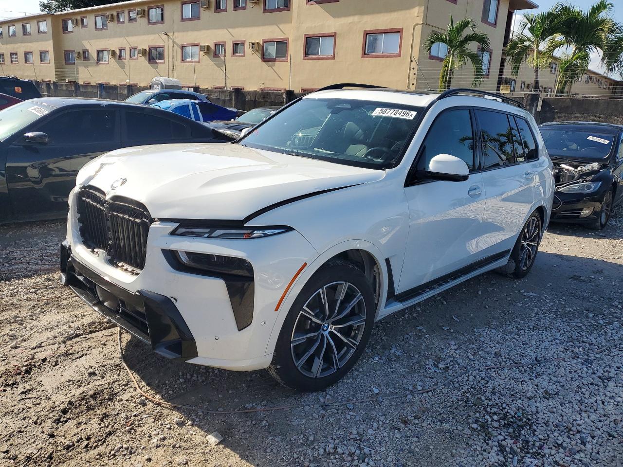 2025 BMW X7 VIN 5UX23EM09S9W48991 — COPART salvage auction photo