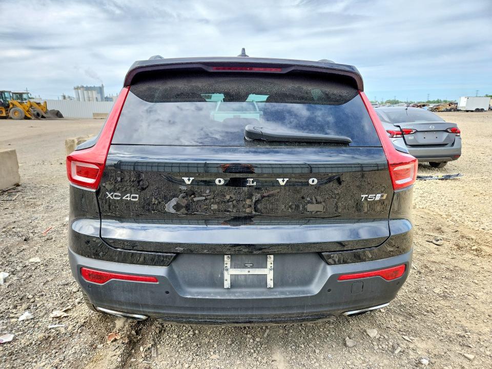2019 Volvo VIN YV4162XZ7K2002495 COPART salvage auction — WATER/FLOOD, Il - Salvage Certificate, sold $8,400 on 2026-07-17 (photo 6)